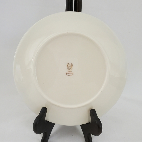 RARE and Discontinued Lenox Tudor Salad Plate - Picture 2 of 4
